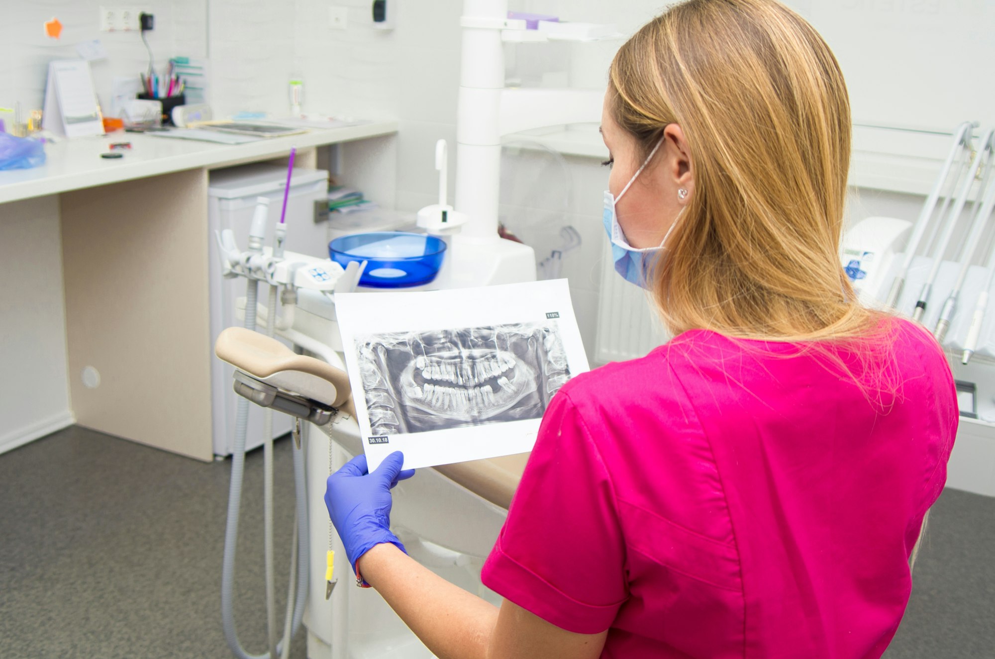 come stress nuoce a denti e gengive